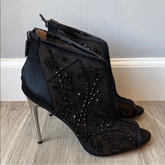 BCBMAXAZRIA 10 Deedie Lace Mesh Peep Toe Booties Stilettos - Picture 1 of 8